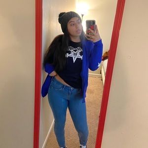 Meet your Posher, Adriana